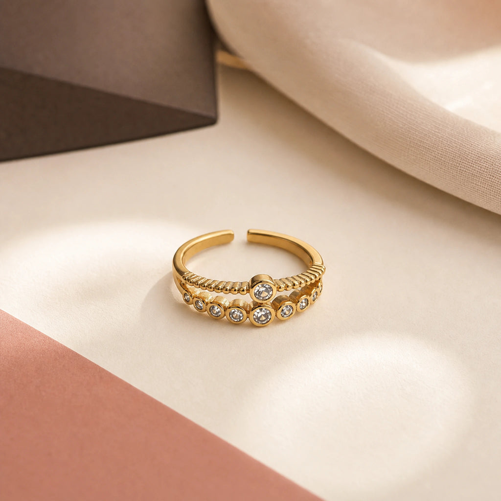 Anillo Compás en composición de campaña.